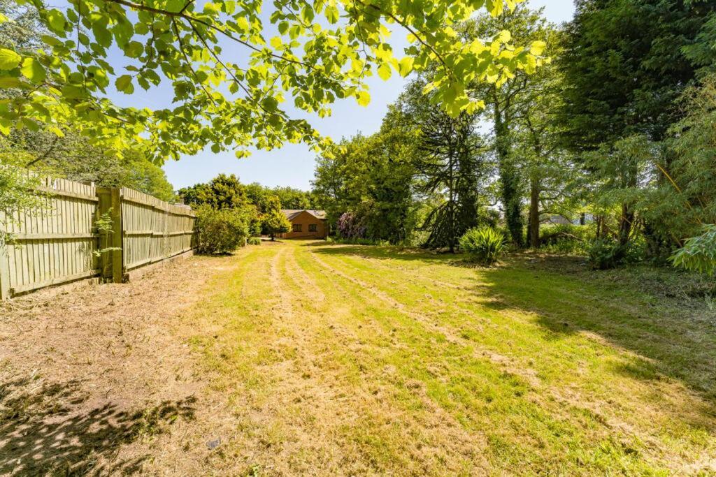 Victorian Retreat In Liverpool Knowsley Esterno foto